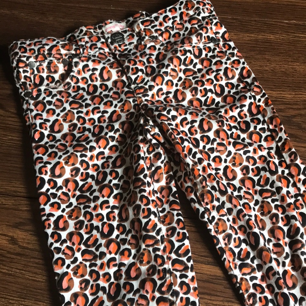 🦋3 for $10🦋 Leopard pants, sz 7